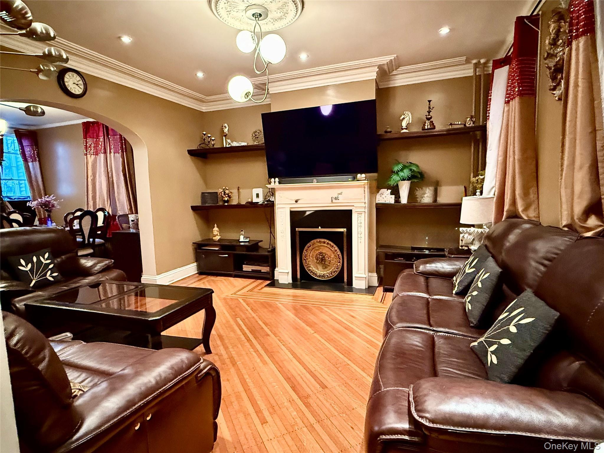 Single Family 68th  Queens, NY 11378, MLS-952833-4