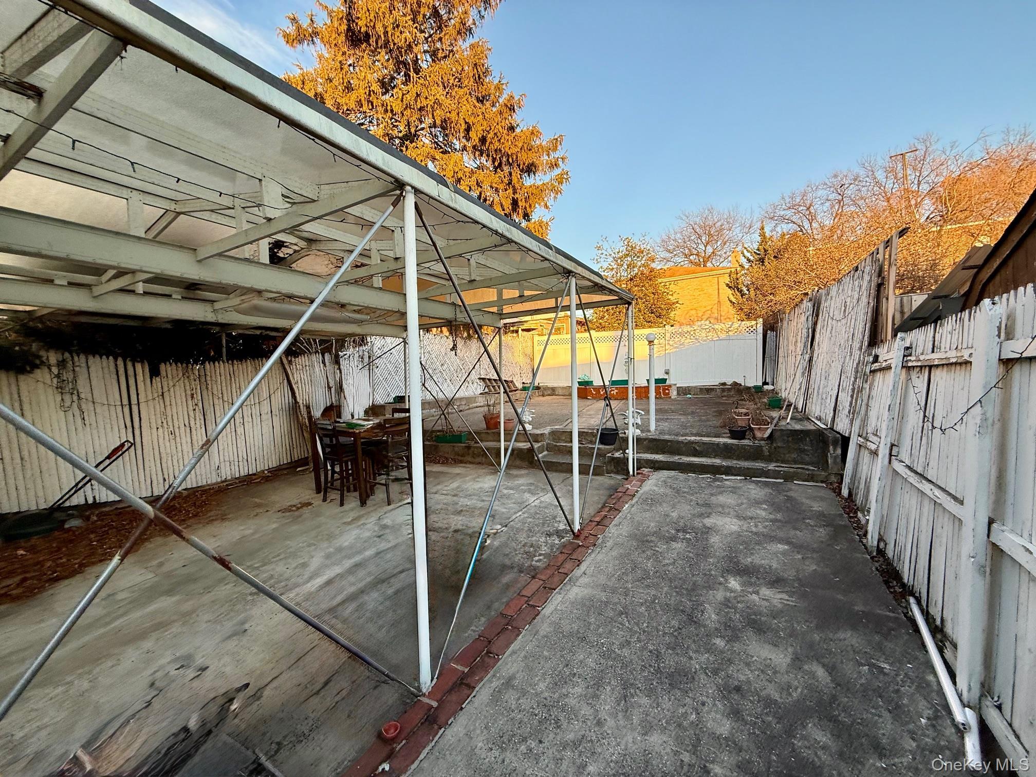 Single Family 68th  Queens, NY 11378, MLS-952833-42