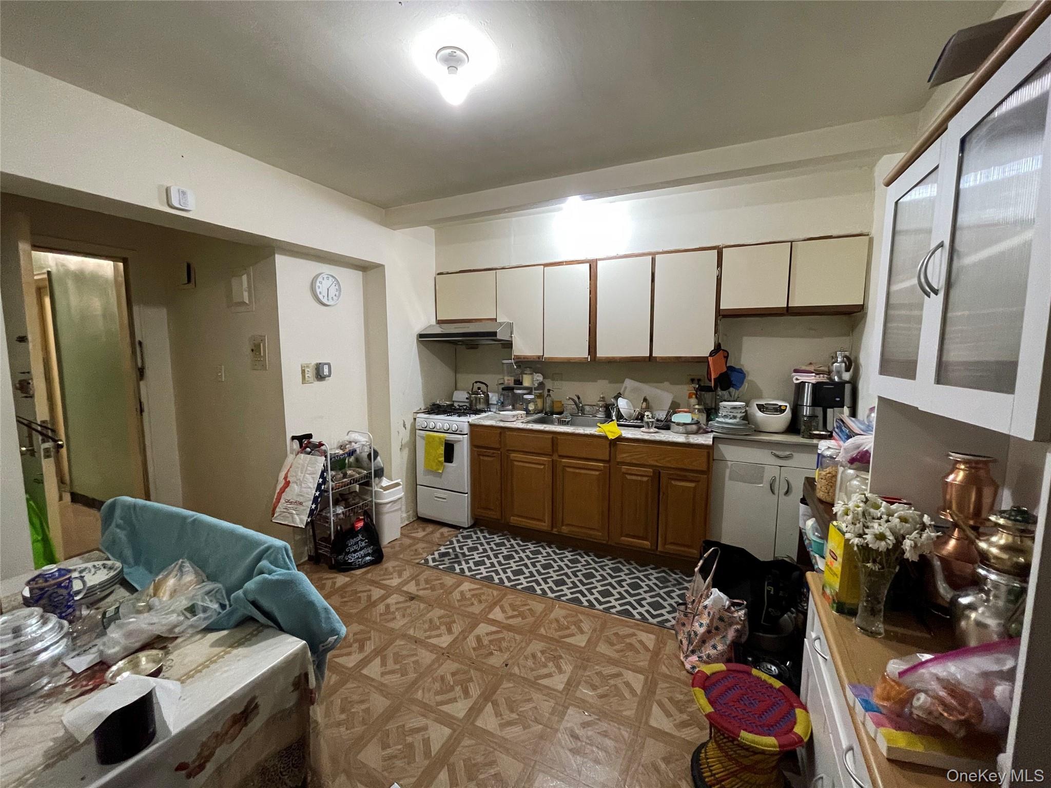 Condo 80th  Queens, NY 11373, MLS-952834-8