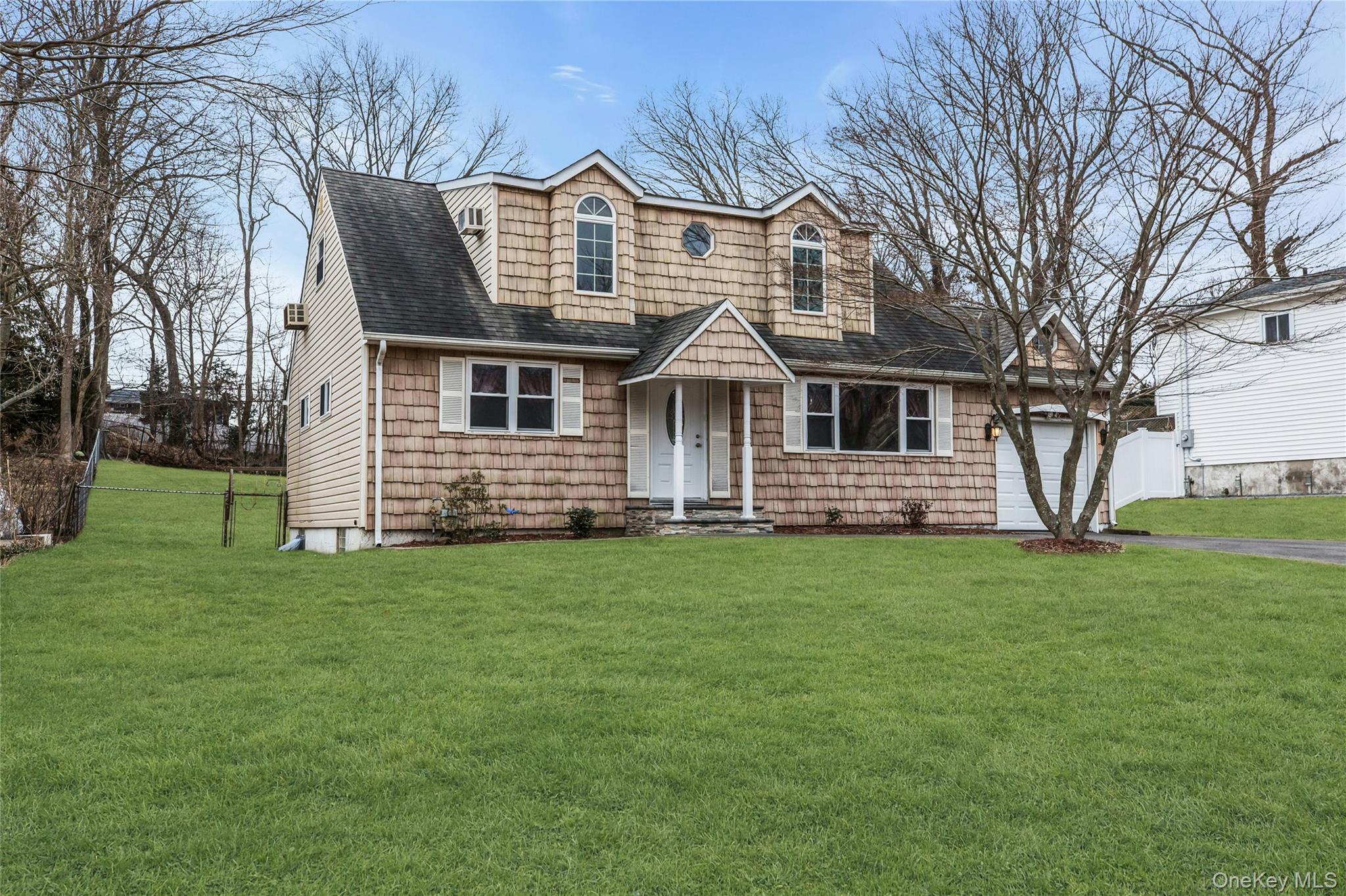 Single Family Falcon  Suffolk County, NY 11788, MLS-952849-2