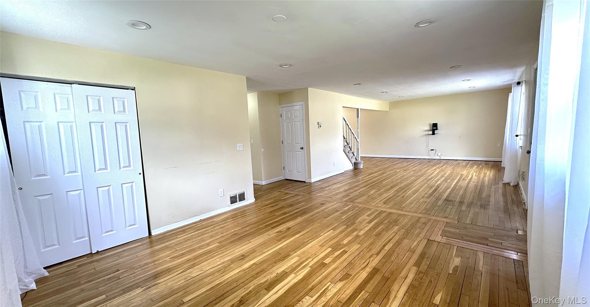 Single Family Falcon  Suffolk County, NY 11788, MLS-952849-7