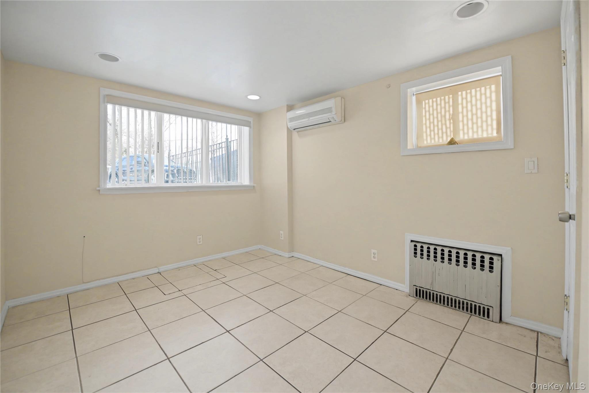 Single Family Eliot  Queens, NY 11379, MLS-952850-15