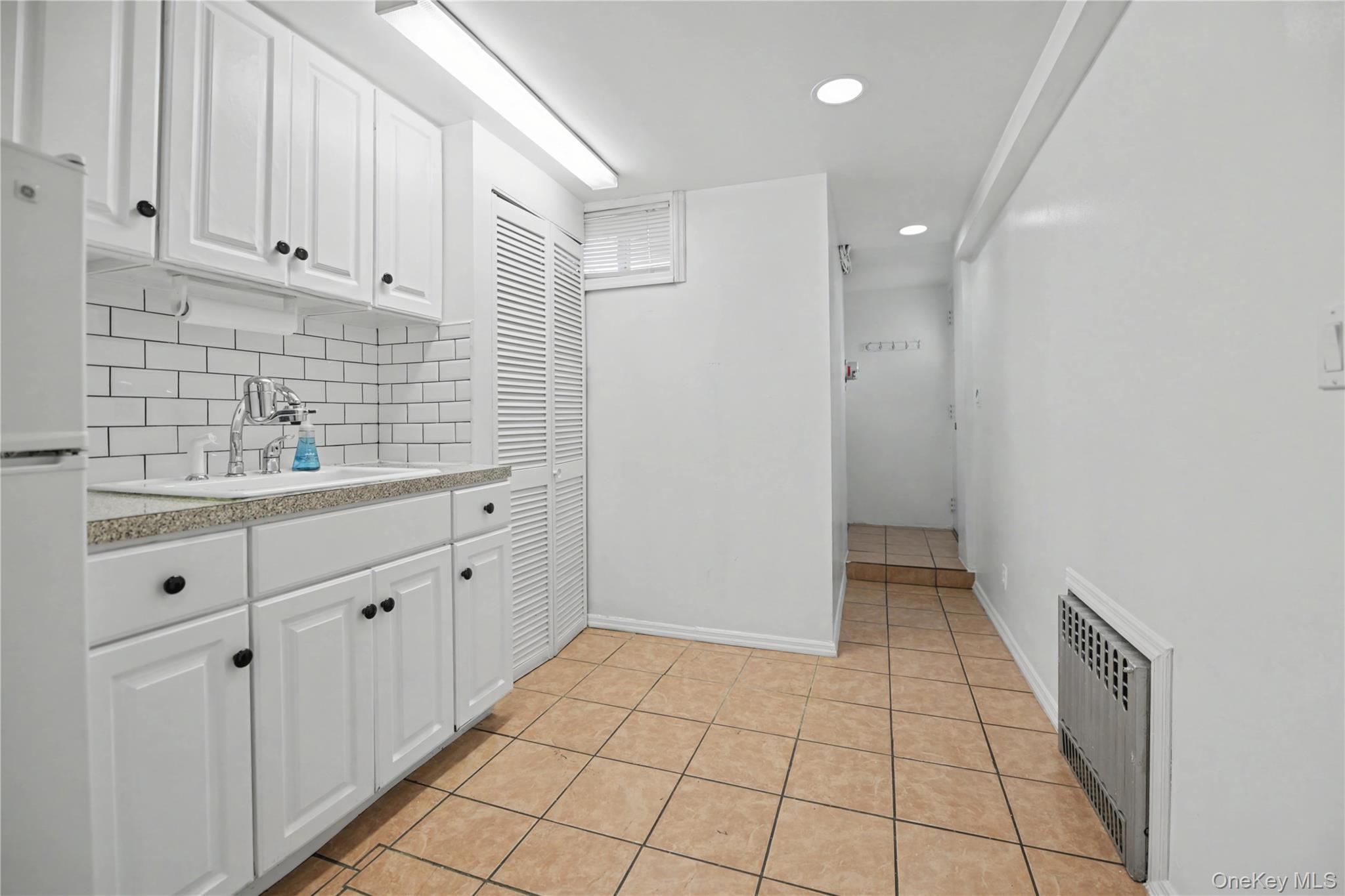 Single Family Eliot  Queens, NY 11379, MLS-952850-17