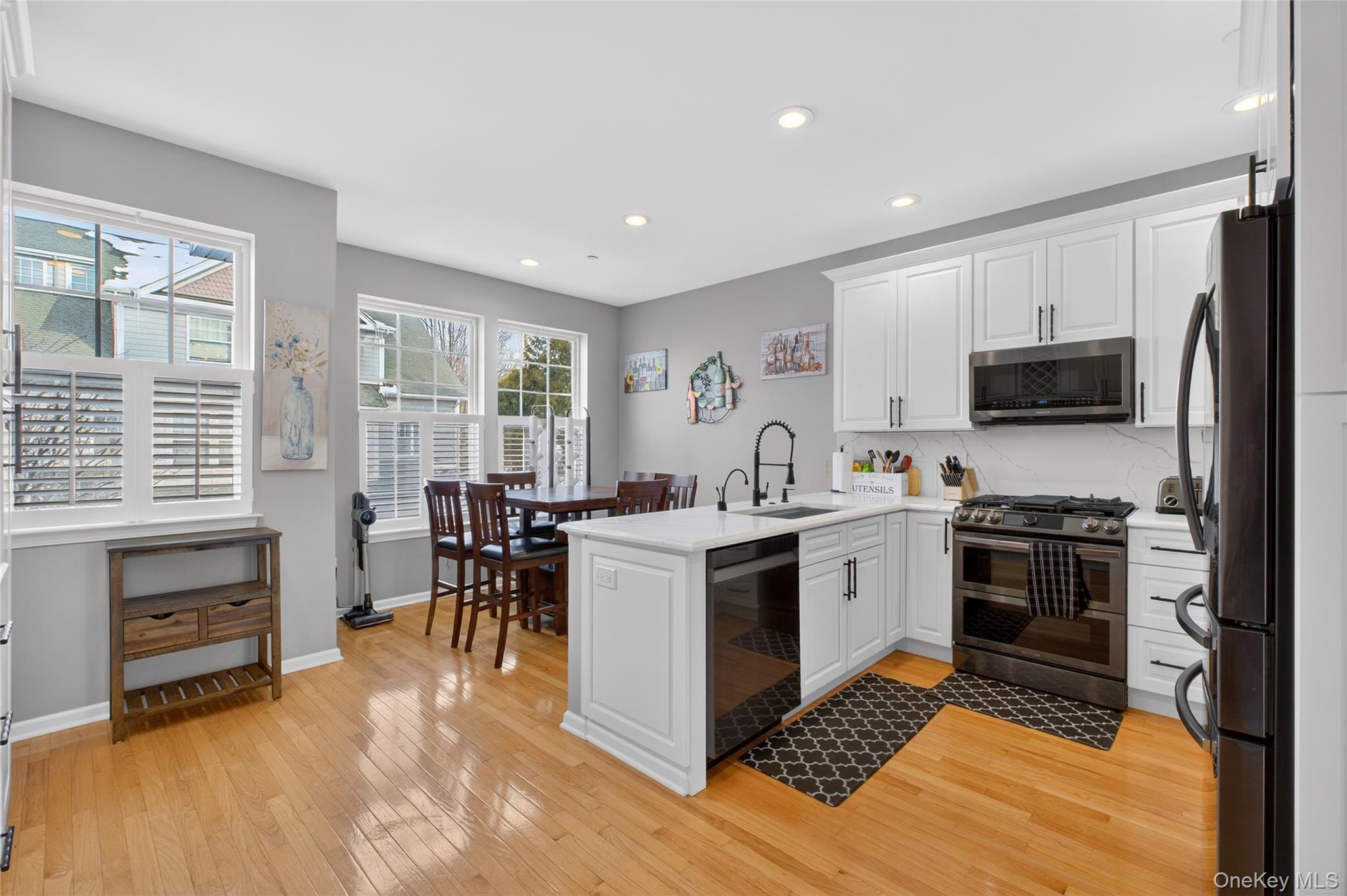 Single Family Bridgeview Dutchess County, NY 12601, MLS-952863-6