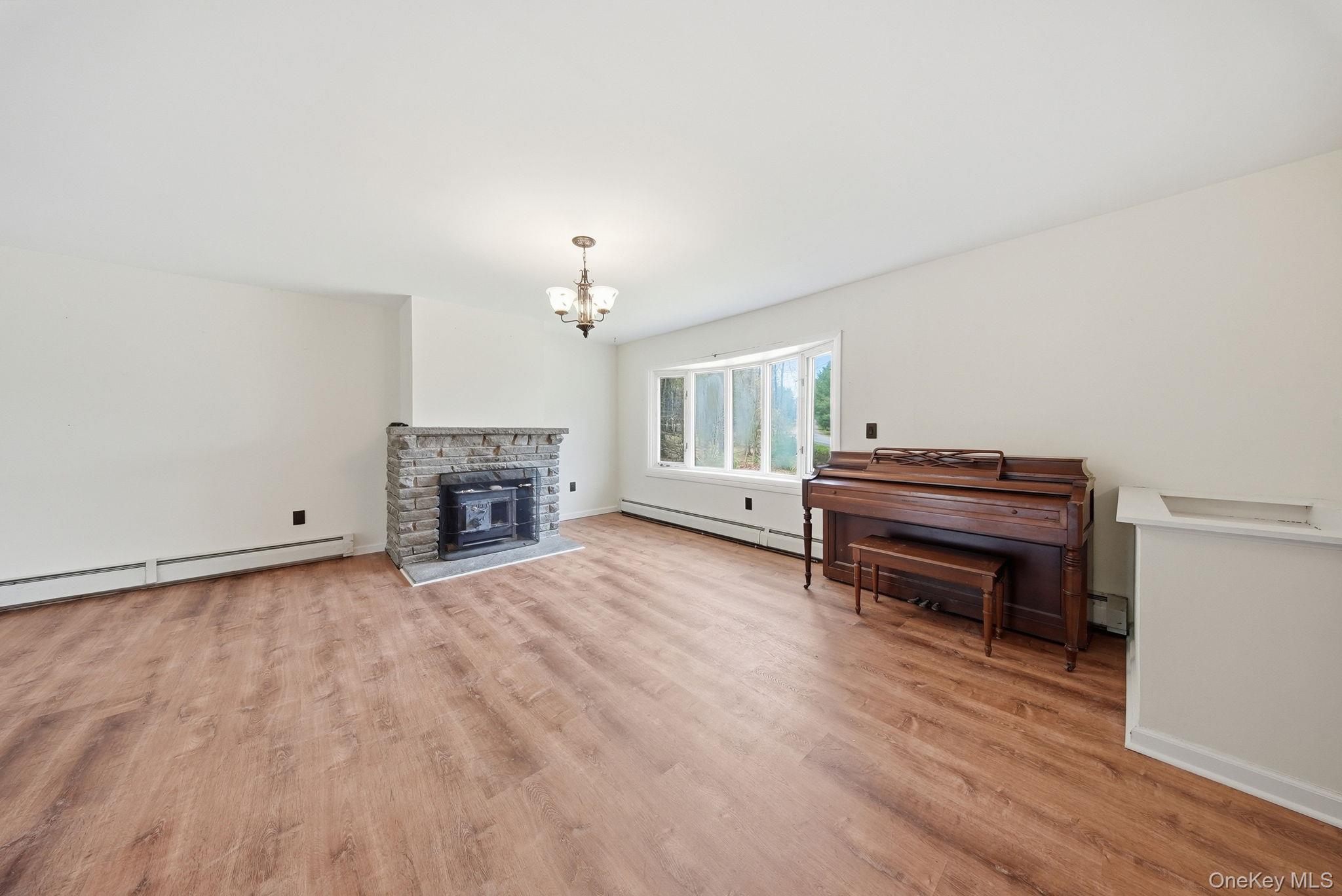 Single Family Airport Sullivan County, NY 12732, MLS-952895-8