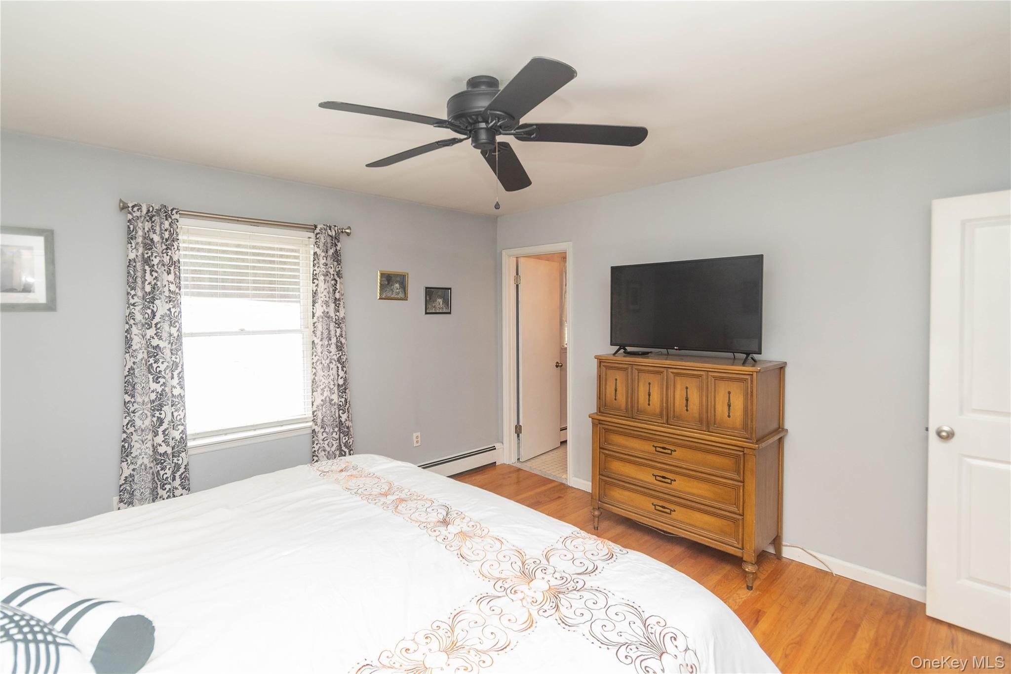 Single Family Chestnut Ridge  Dutchess County, NY 12522, MLS-952905-21