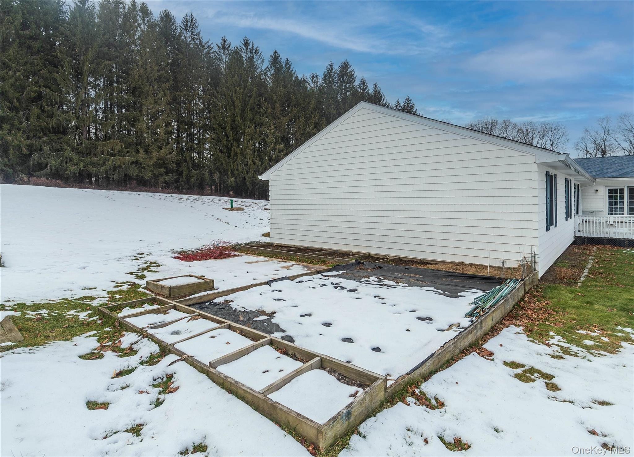 Single Family Chestnut Ridge  Dutchess County, NY 12522, MLS-952905-31