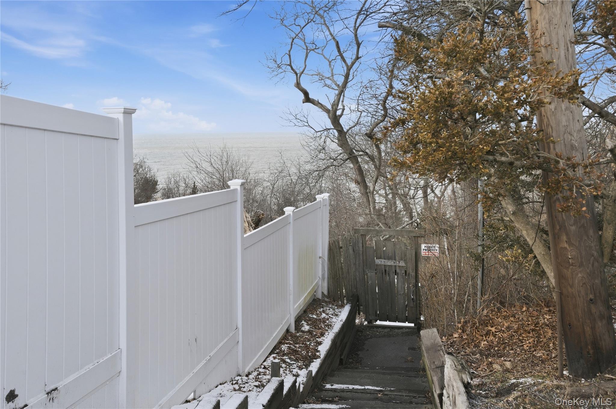 Single Family Oak  Suffolk County, NY 11792, MLS-952927-21