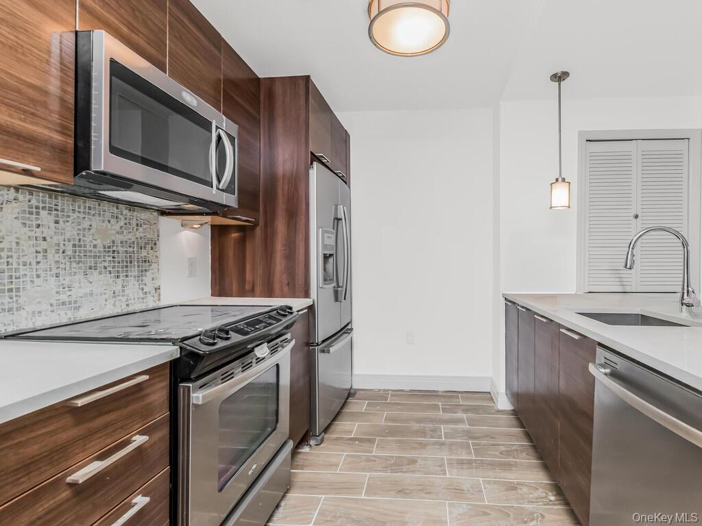 Condo Ridge Hill  Westchester County, NY 10710, MLS-952983-2