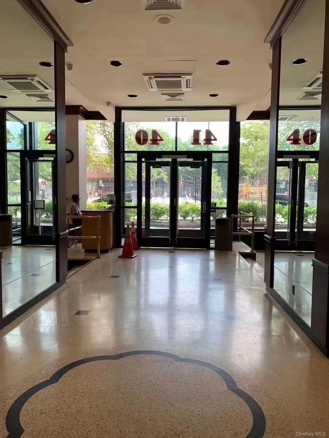 Condo Union  Queens, NY 11355, MLS-952984-2