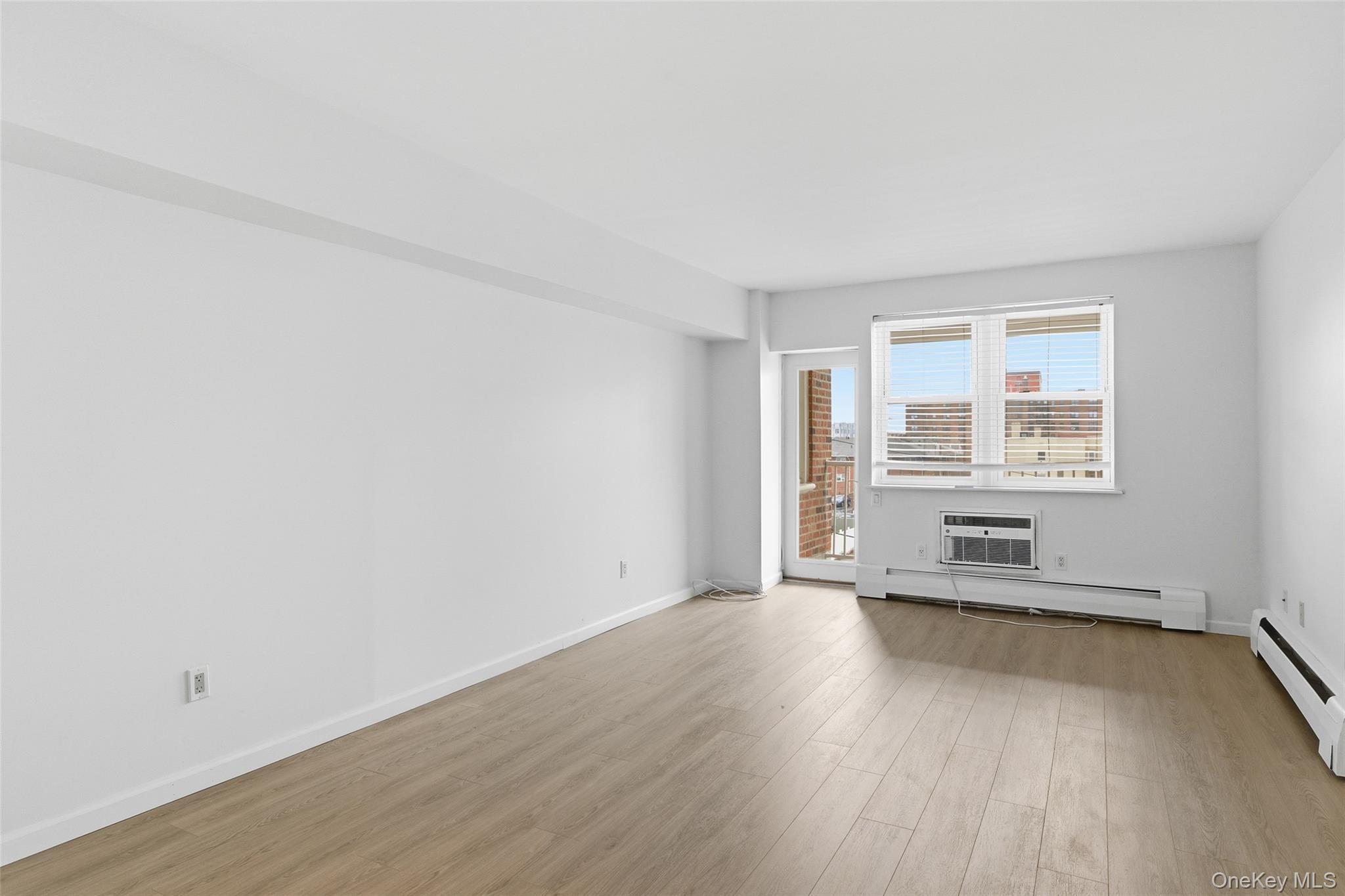 Coop Monroe Nassau County, NY 11561, MLS-952987-15