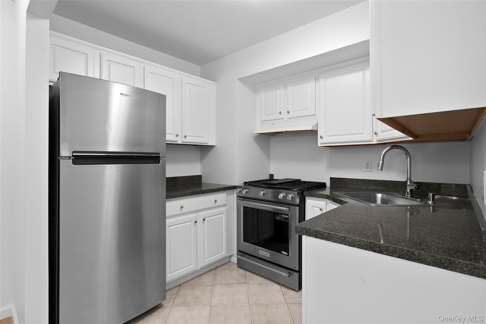 Coop Monroe Nassau County, NY 11561, MLS-952987-3