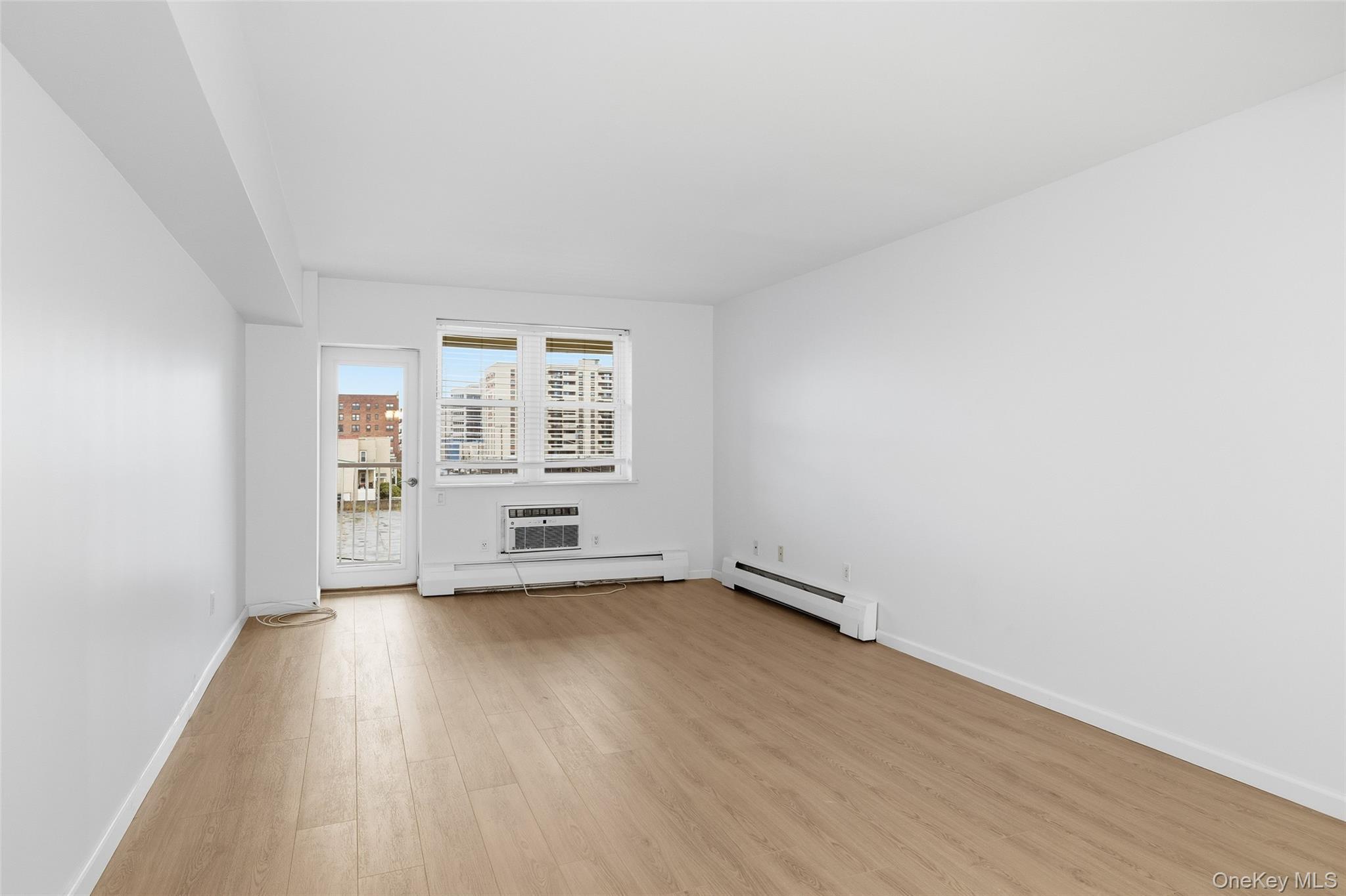 Coop Monroe Nassau County, NY 11561, MLS-952987-5