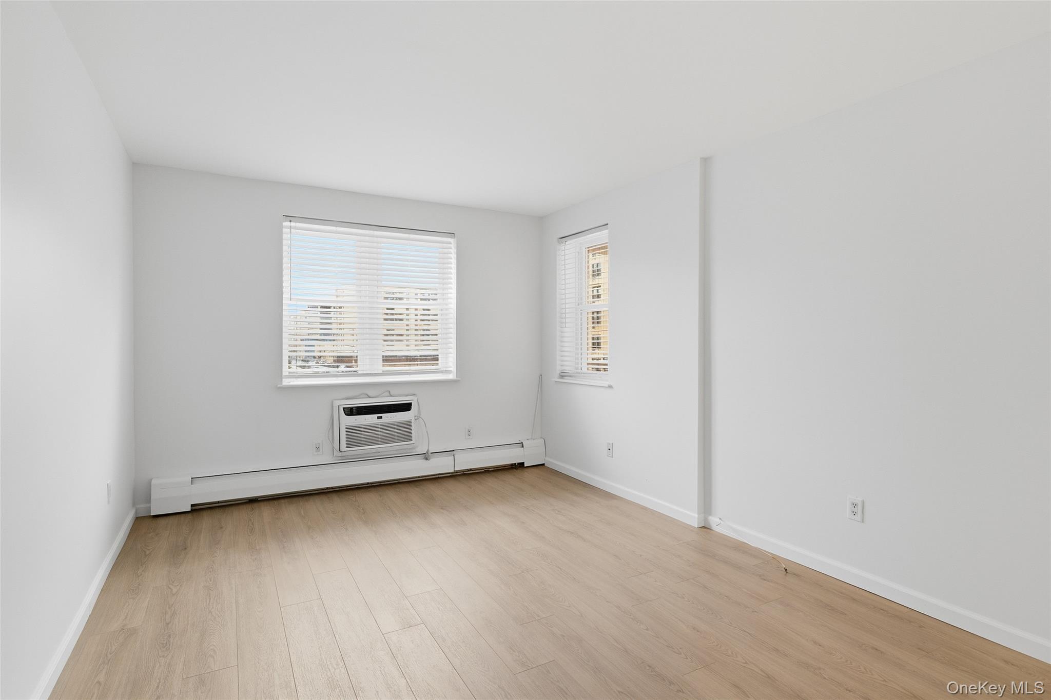 Coop Monroe Nassau County, NY 11561, MLS-952987-7