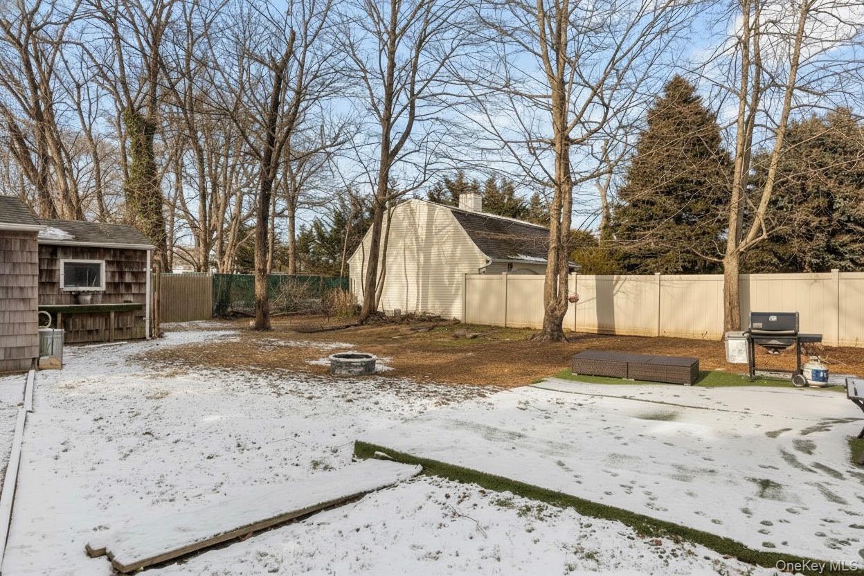 Single Family Richmond  Suffolk County, NY 11701, MLS-953053-11