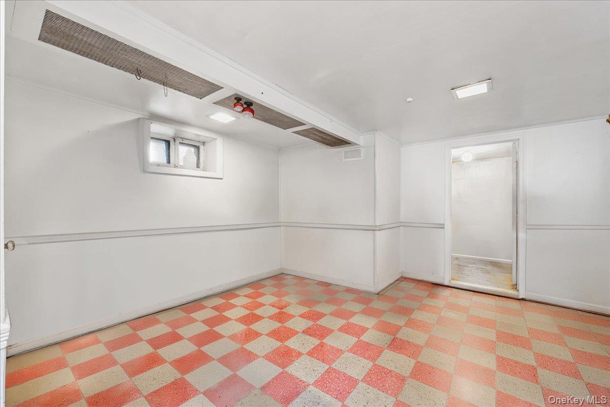 Single Family 126  Queens, NY 11420, MLS-953060-22