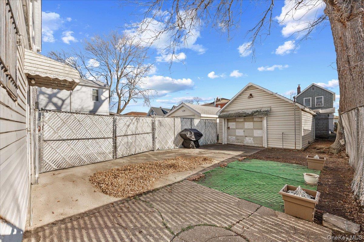 Single Family 126  Queens, NY 11420, MLS-953060-24