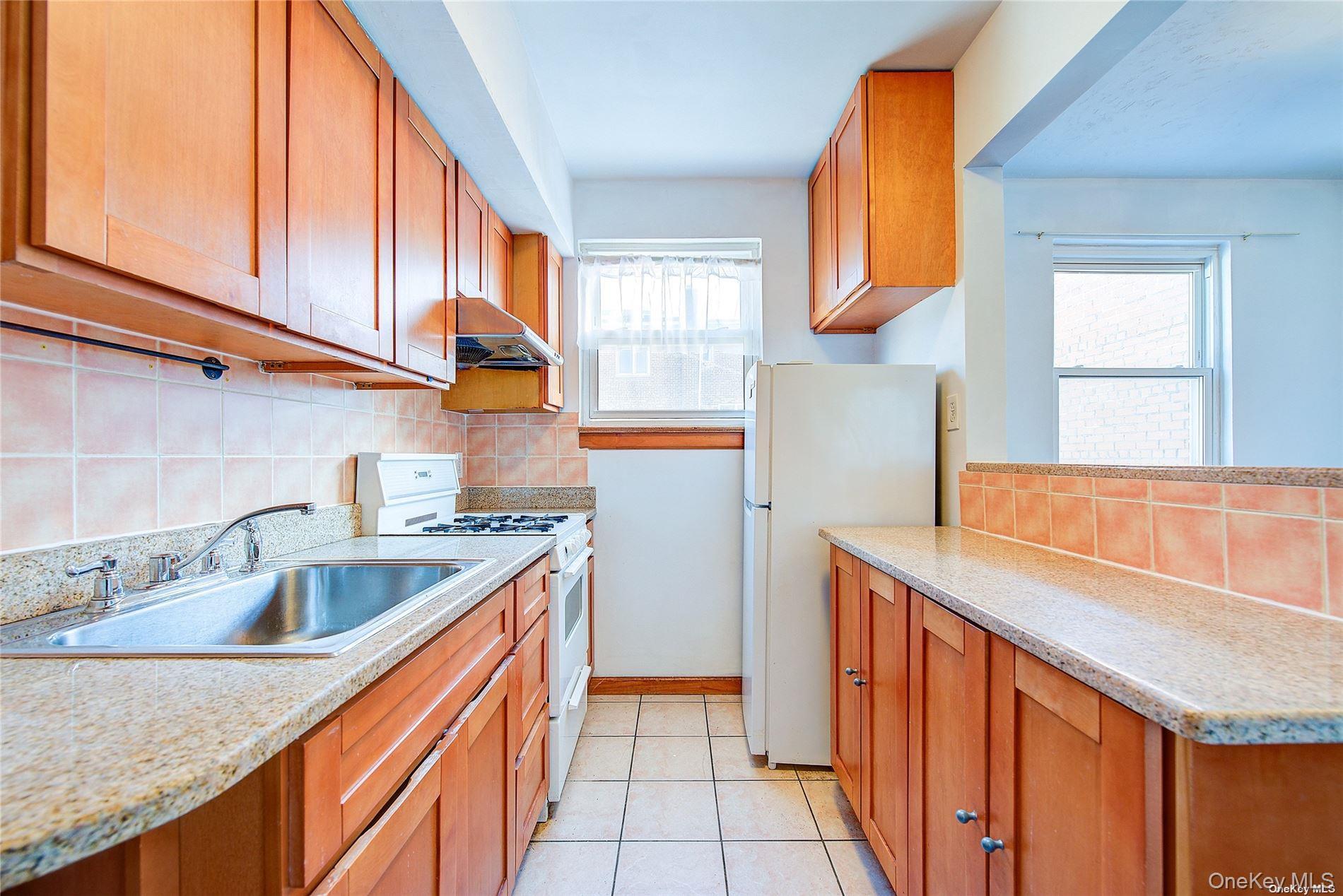 Single Family 63rd  Queens, NY 11375, MLS-953063-7