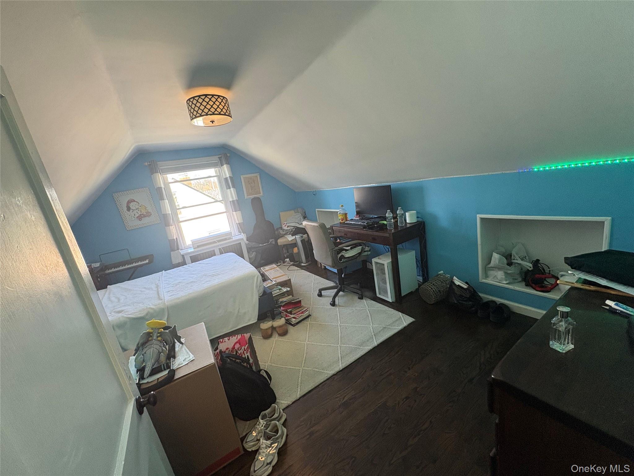 Single Family Dosoris  Nassau County, NY 11542, MLS-953075-16