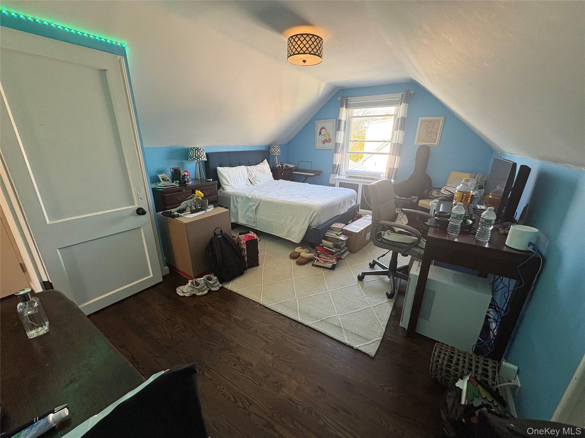 Single Family Dosoris  Nassau County, NY 11542, MLS-953075-23