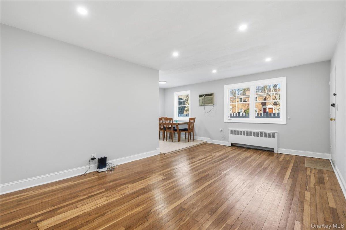 Coop Ave Queens, NY 11364, MLS-953082-6