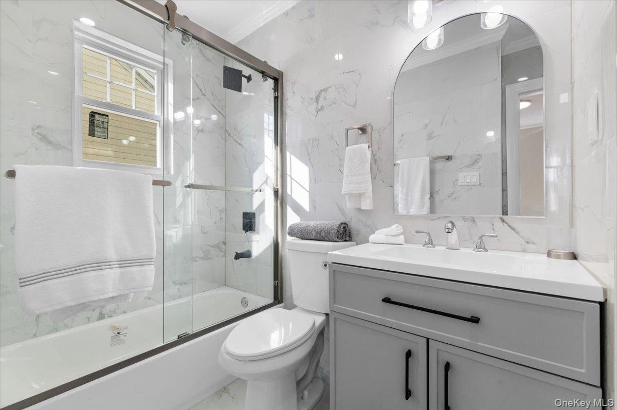 Single Family 223rd Queens, NY 11413, MLS-953129-10