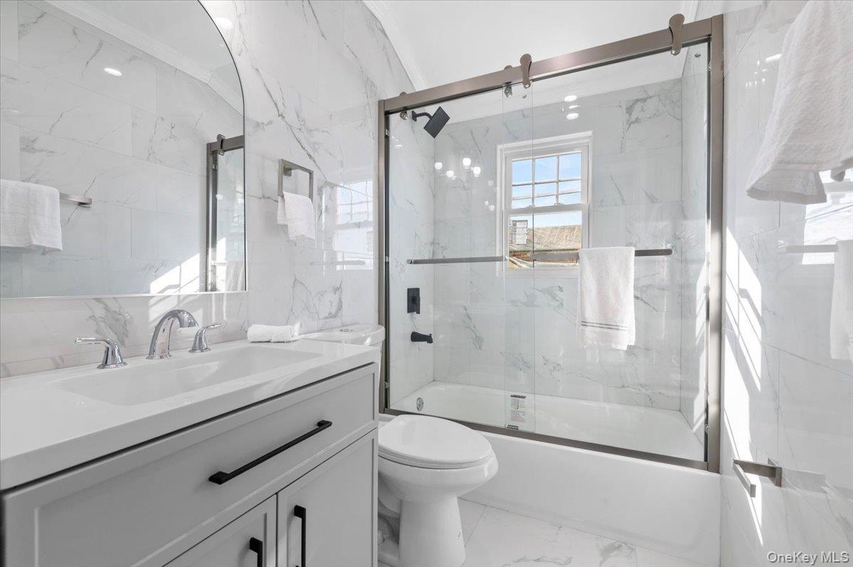 Single Family 223rd Queens, NY 11413, MLS-953129-20