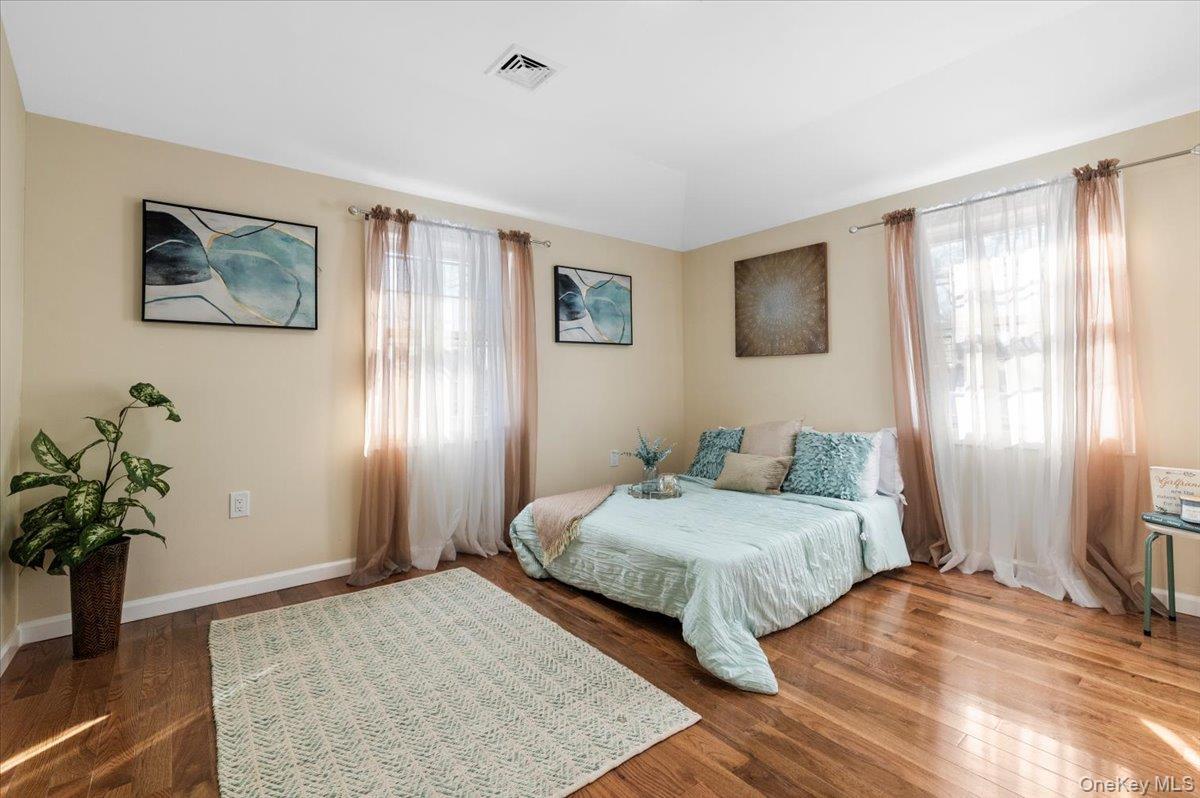 Single Family 223rd Queens, NY 11413, MLS-953129-23