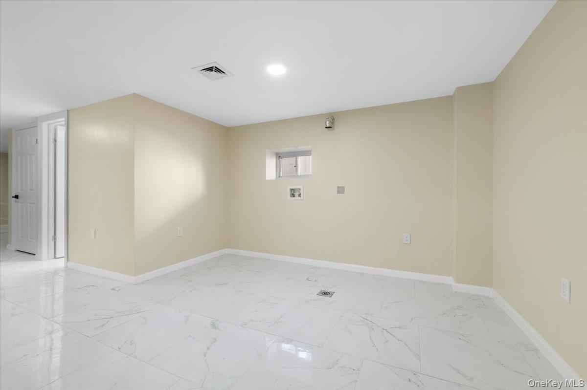 Single Family 223rd Queens, NY 11413, MLS-953129-27