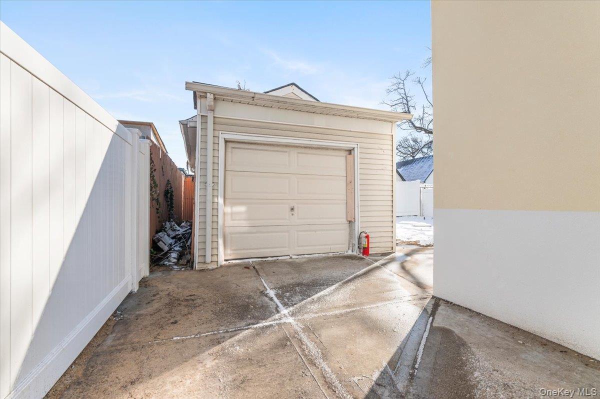 Single Family 223rd Queens, NY 11413, MLS-953129-32