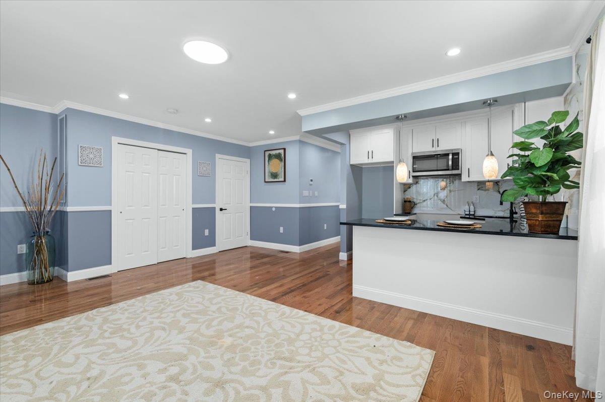 Single Family 223rd Queens, NY 11413, MLS-953129-5