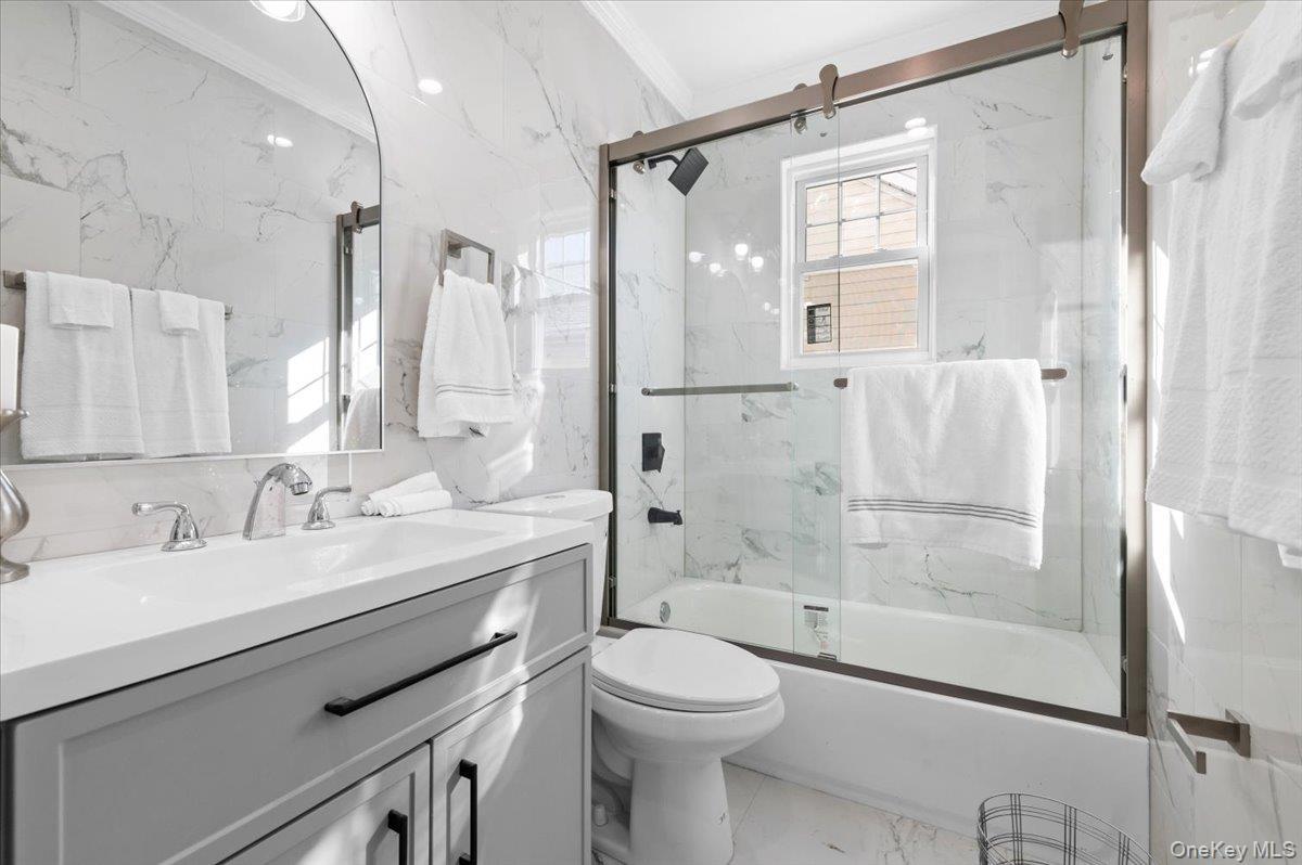 Single Family 223rd Queens, NY 11413, MLS-953129-7