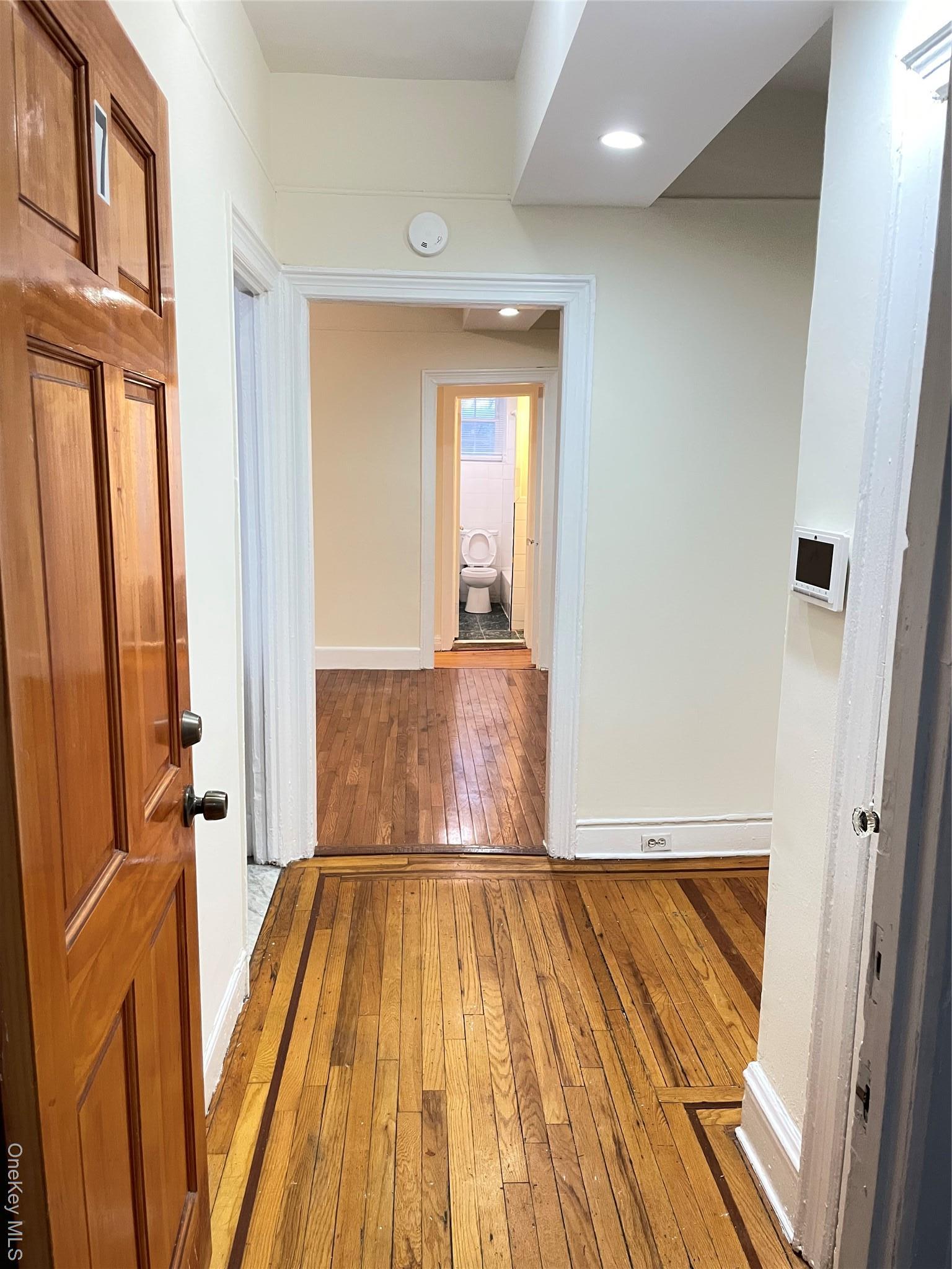 Apartment Carpenter  Bronx, NY 10470, MLS-953135-3