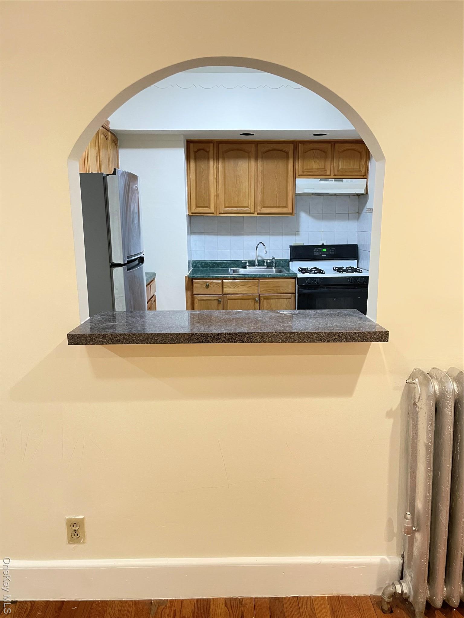 Apartment Carpenter  Bronx, NY 10470, MLS-953135-7