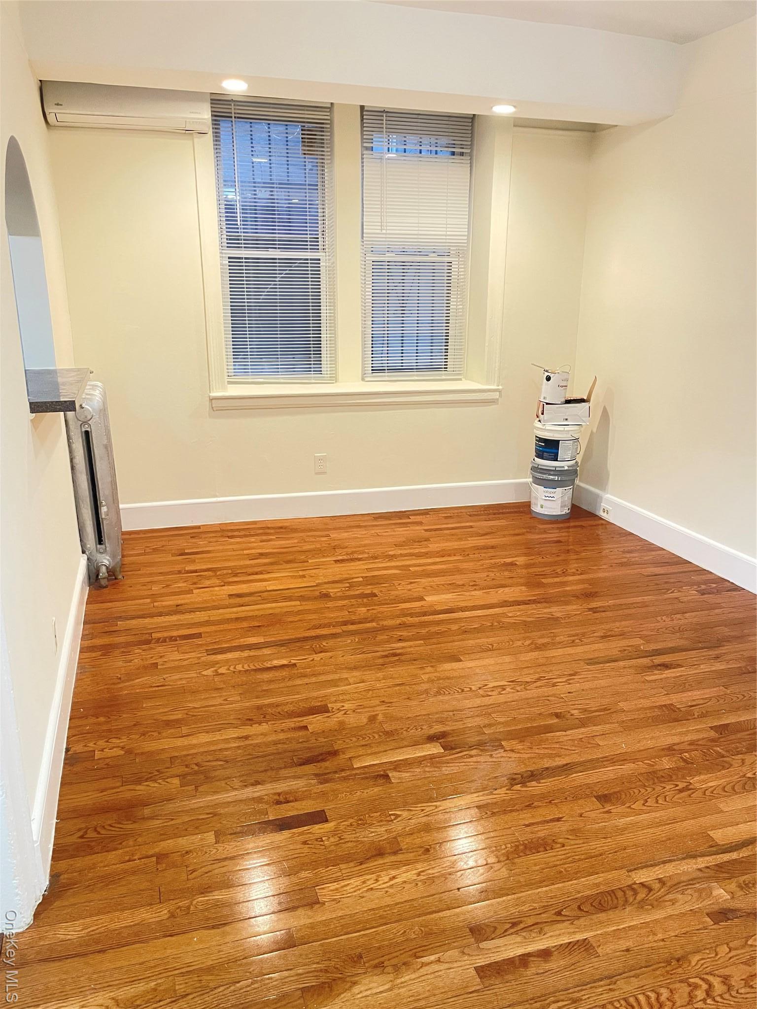 Apartment Carpenter  Bronx, NY 10470, MLS-953135-8