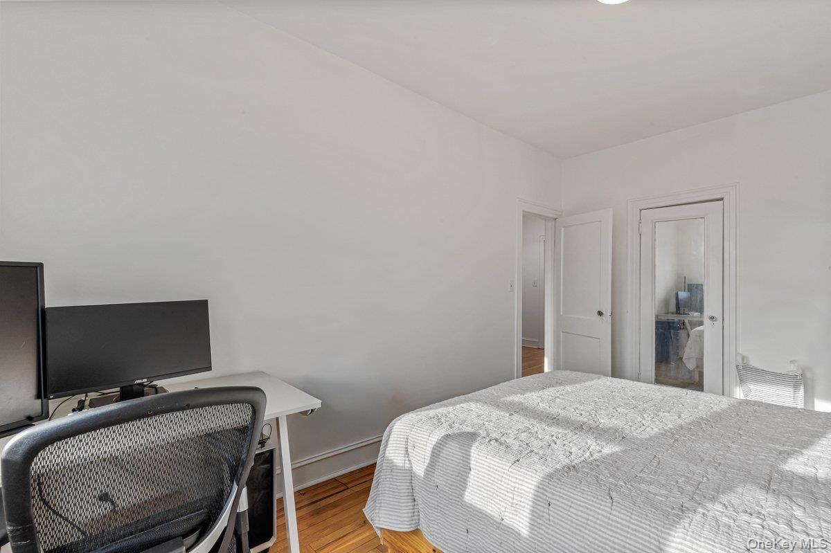 Single Family Groton Queens, NY 11375, MLS-953149-13