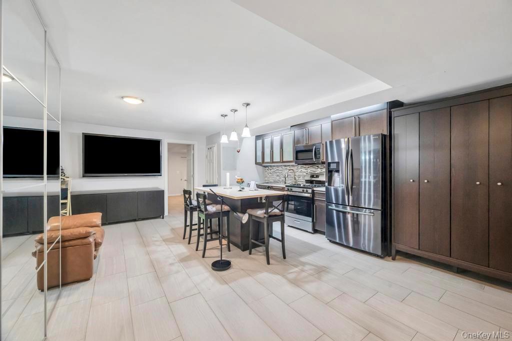 Single Family 68th  Brooklyn, NY 11234, MLS-953177-22