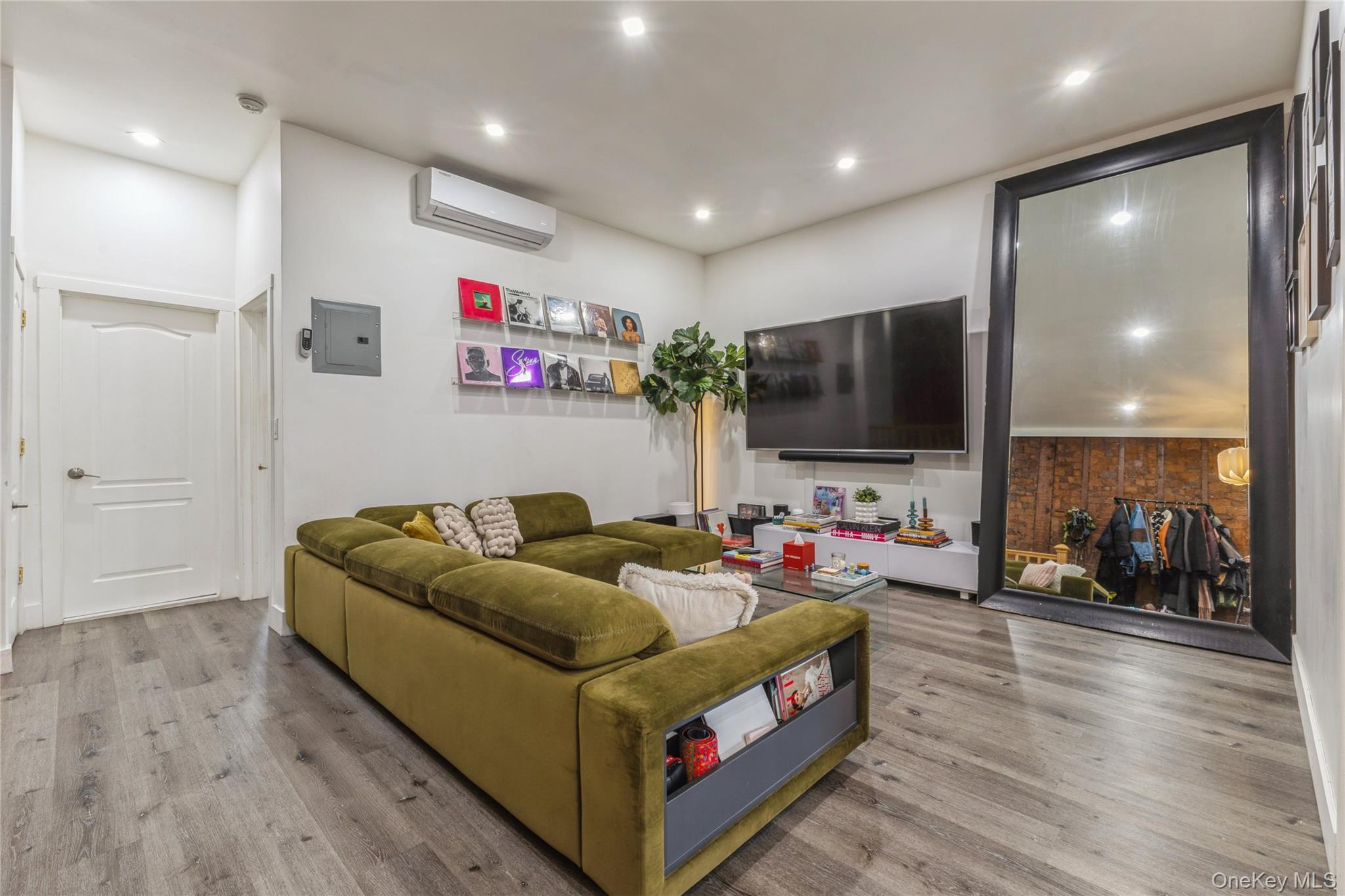 Single Family Covert Brooklyn, NY 11207, MLS-953197-6