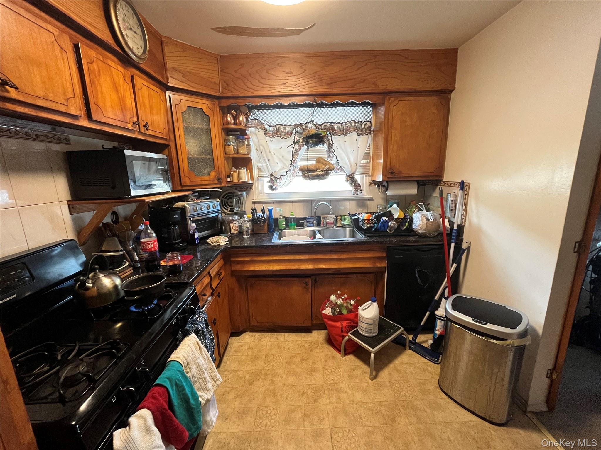 Single Family Adair  Queens, NY 11413, MLS-953217-7