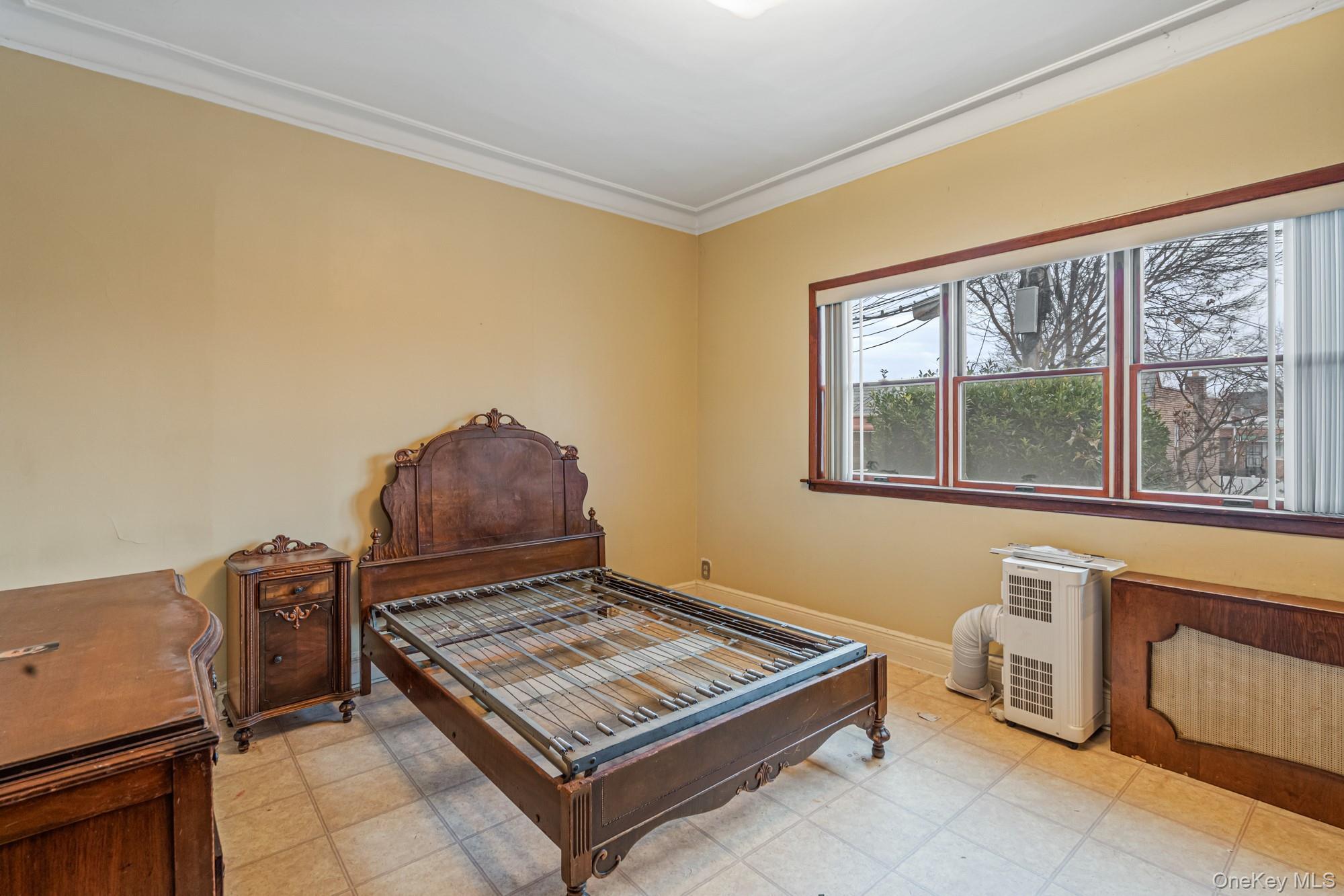 Single Family 59th Queens, NY 11378, MLS-953238-4