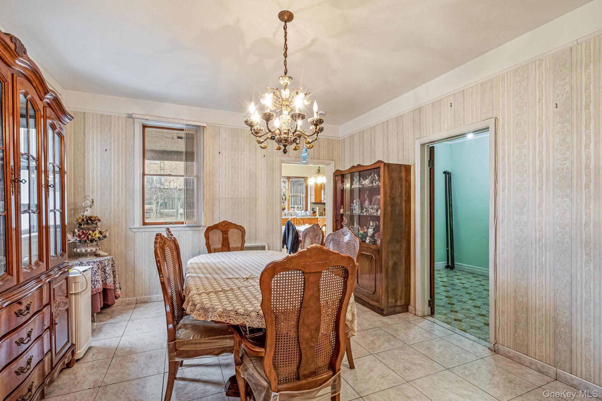 Single Family 59th Queens, NY 11378, MLS-953238-8