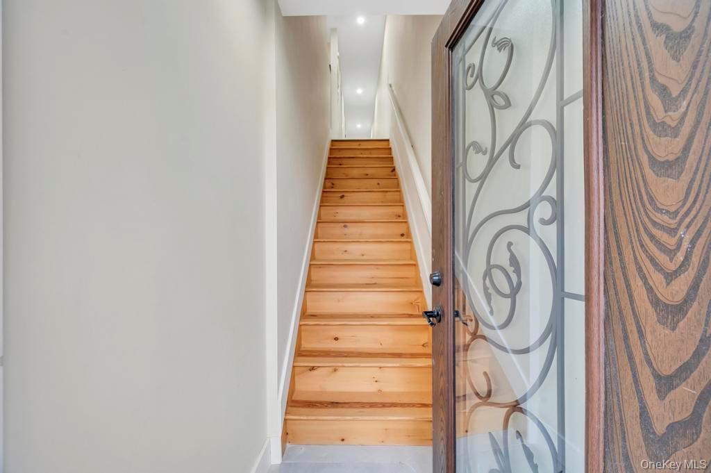 Single Family 56 Queens, NY 11377, MLS-953239-27