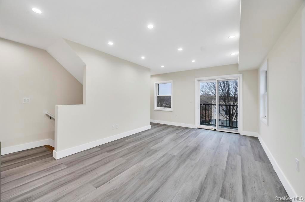 Single Family 56 Queens, NY 11377, MLS-953239-30