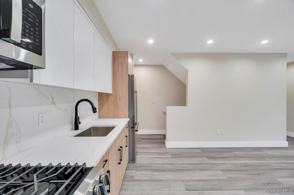 Single Family 56 Queens, NY 11377, MLS-953239-32