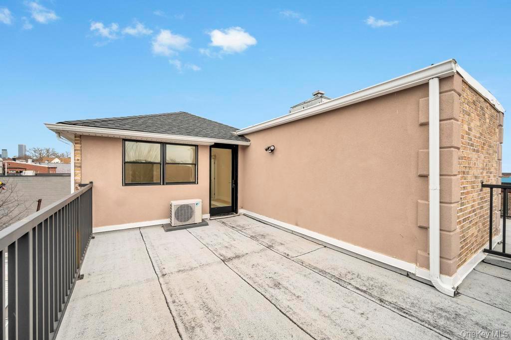 Single Family 56 Queens, NY 11377, MLS-953239-9