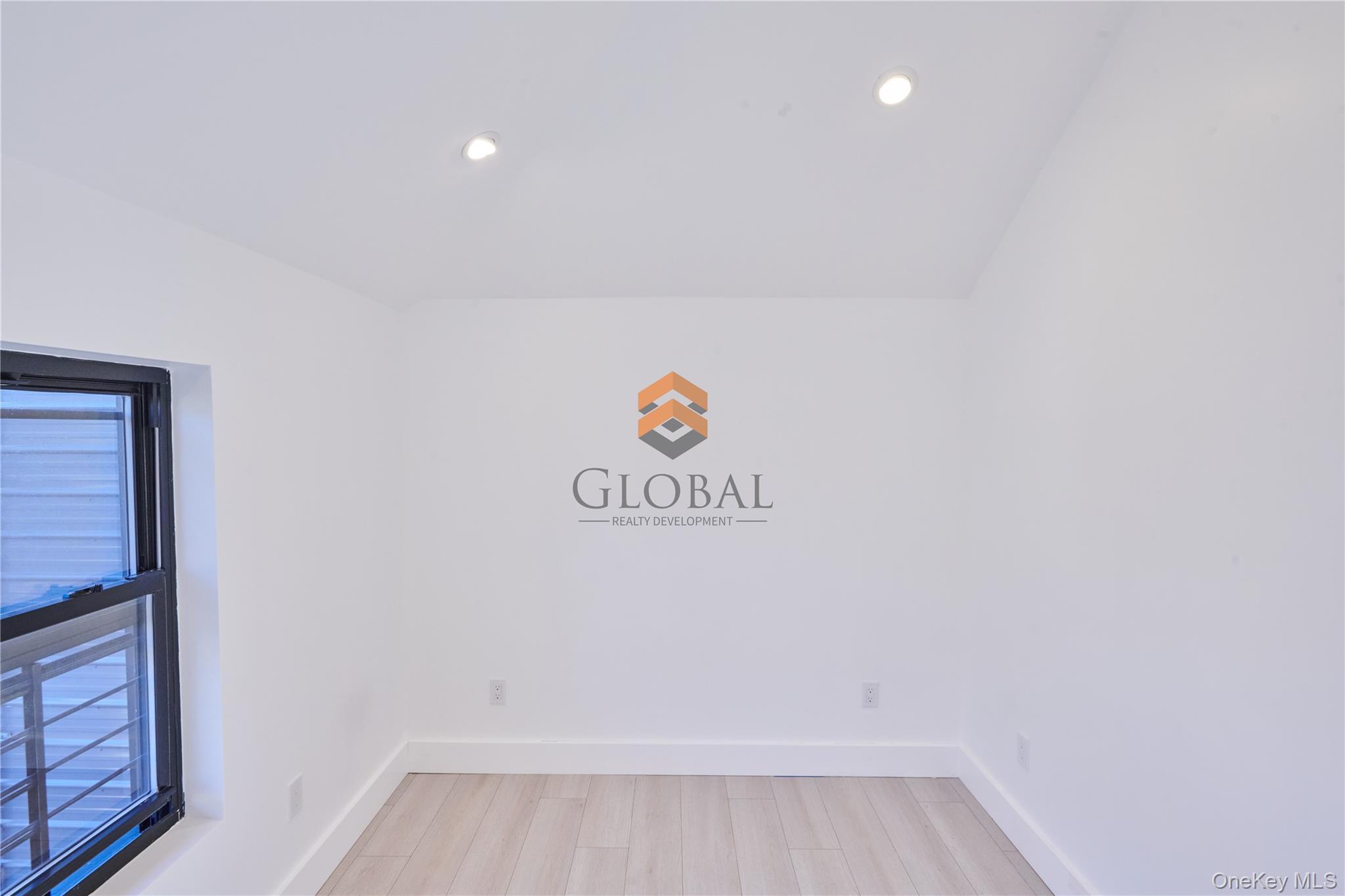 Single Family Tilden  Bronx, NY 10469, MLS-953253-31