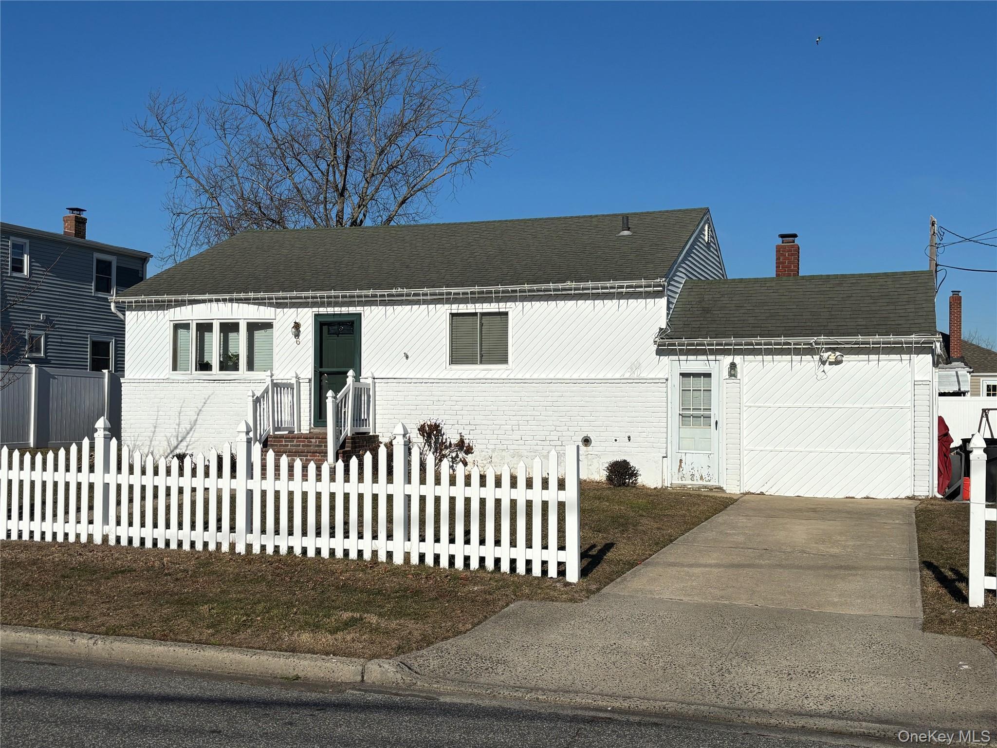 Single Family Kissimee  Suffolk County, NY 11757, MLS-953263-2