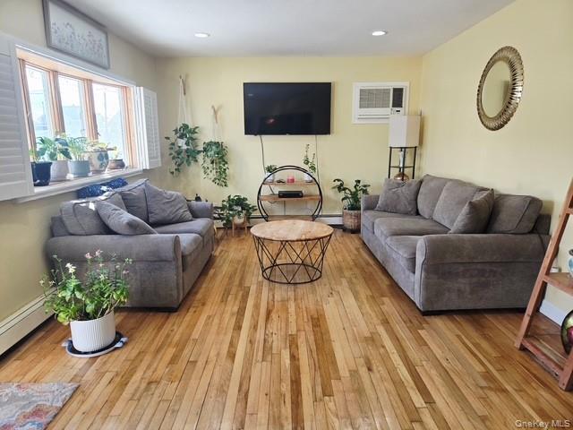 Single Family Kissimee  Suffolk County, NY 11757, MLS-953263-4