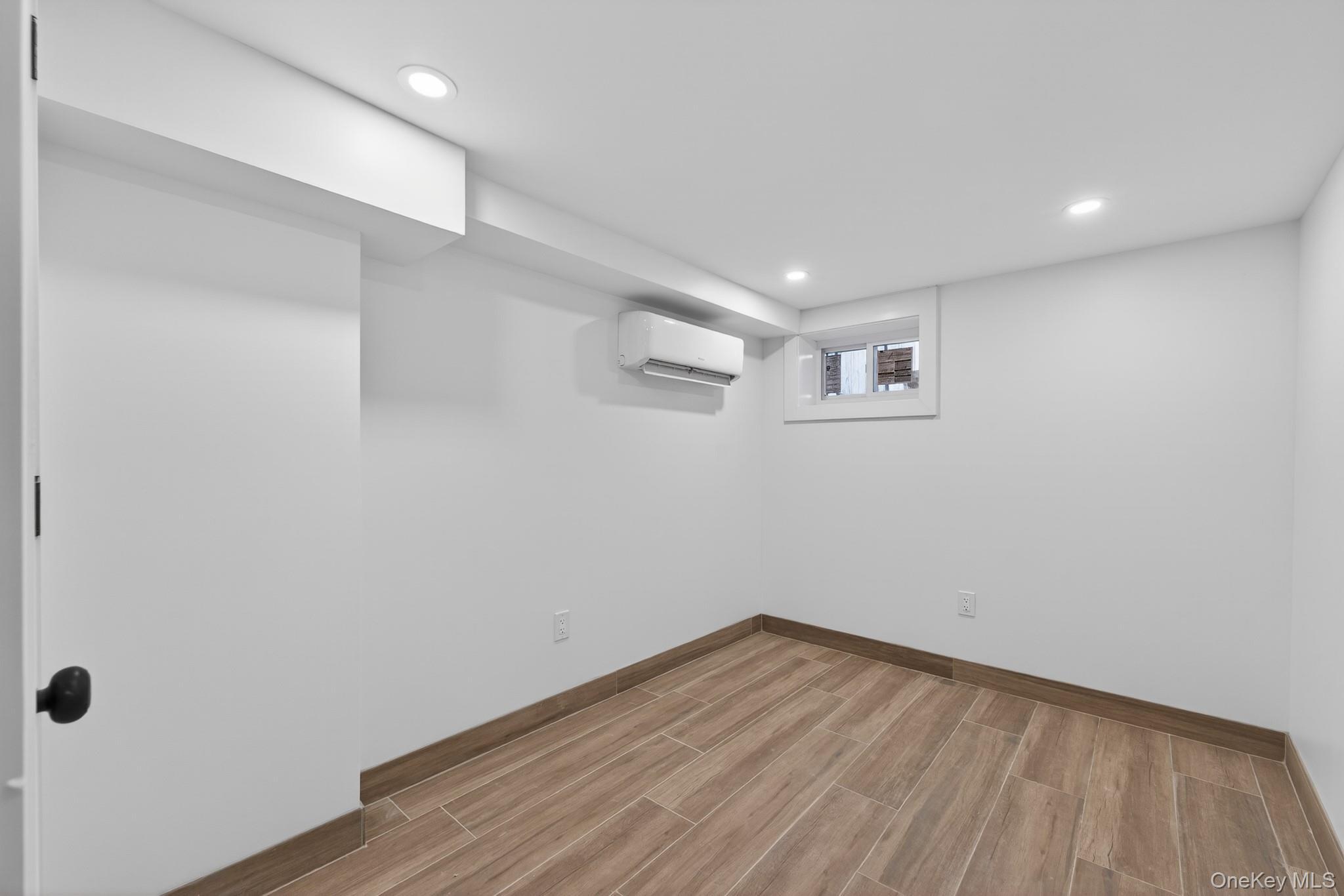 Single Family New Jersey  Brooklyn, NY 11207, MLS-953309-12