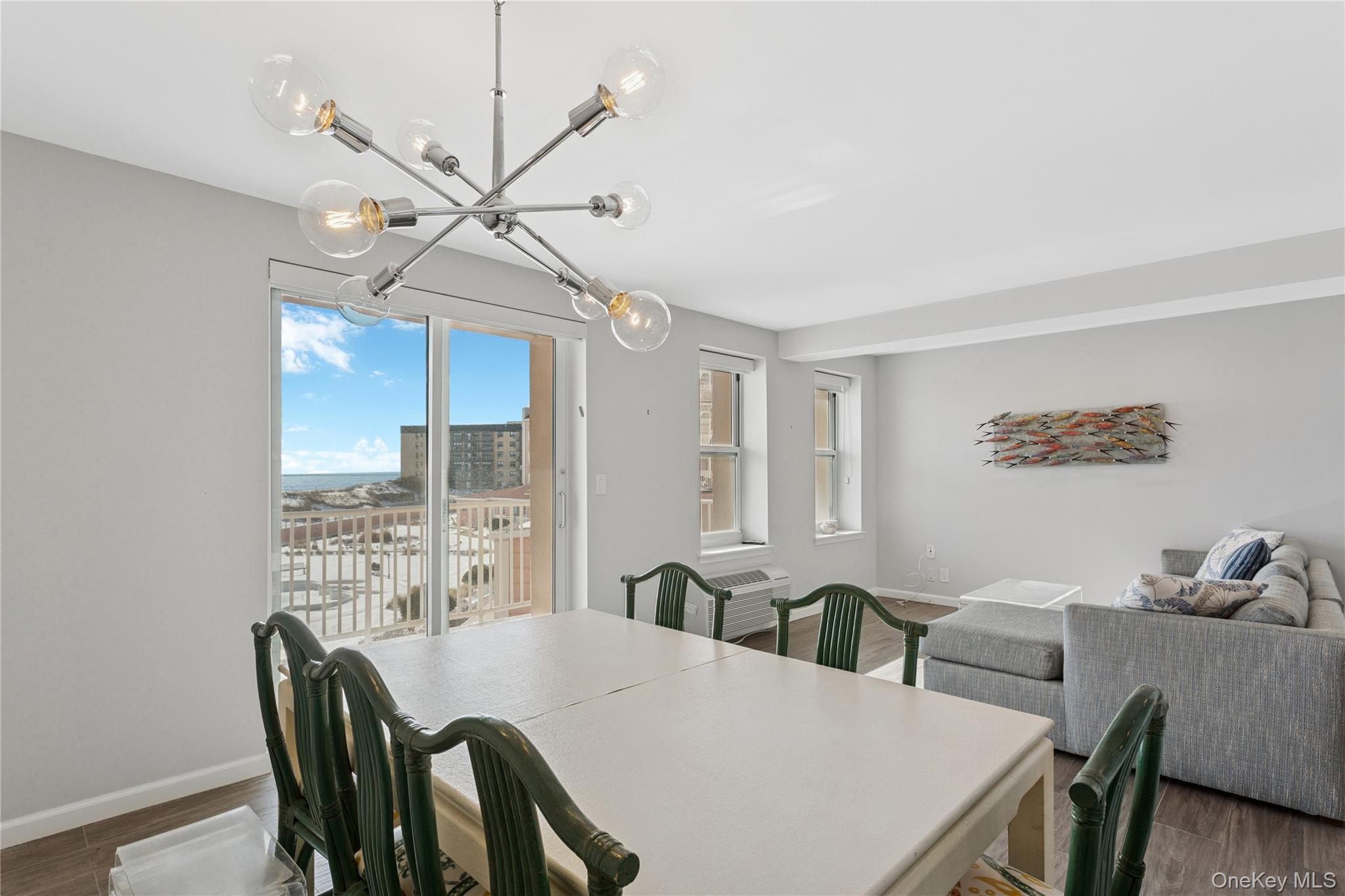 Condo Richmond Nassau County, NY 11561, MLS-953330-11